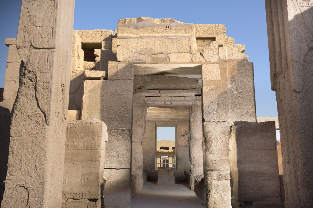 Projet Karnak : Achèvement de la mise en ligne de la Chapelle-reposoir de Philippe Arrhidée / The Bark-shrine of Philip Arrhidaeus is now fully available online